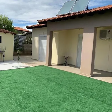 2-bedroom Luxury Family Vilă Flogita