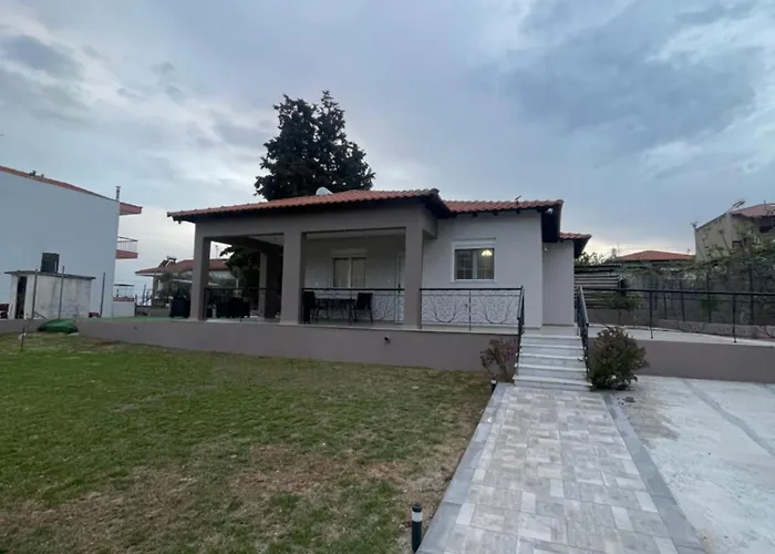 2-bedroom Luxury Family Villa Flogita
